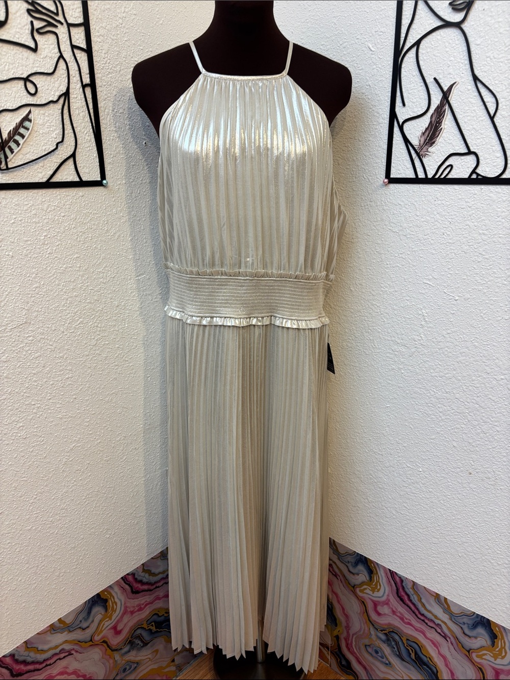NWT Express Metallic Cream Pleated Sleeveless Midi Dress Size XL